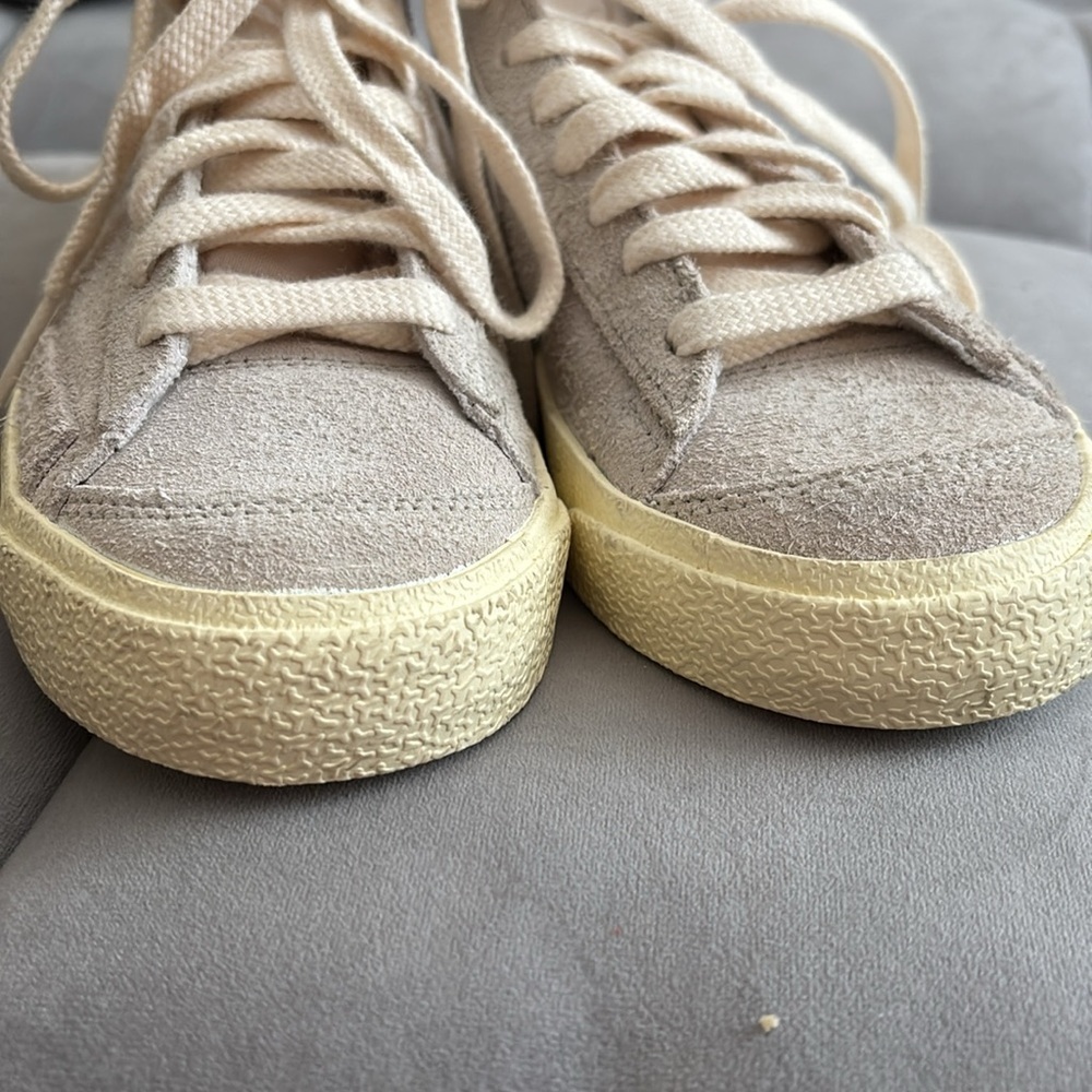 Blazer Mid '77 Vintage Sneaker Women’s size 6 in Bone - Picture 7 of 8